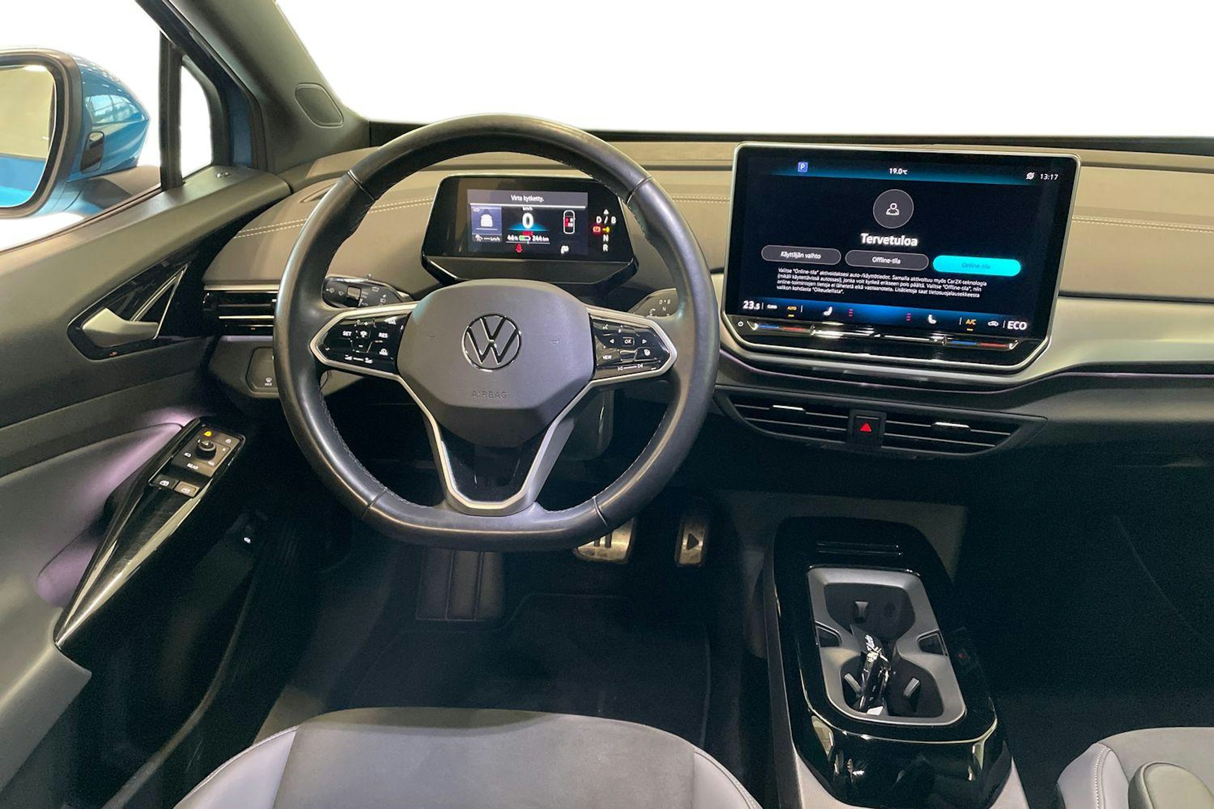 sininen Volkswagen ID.4 2023 kuva 7.