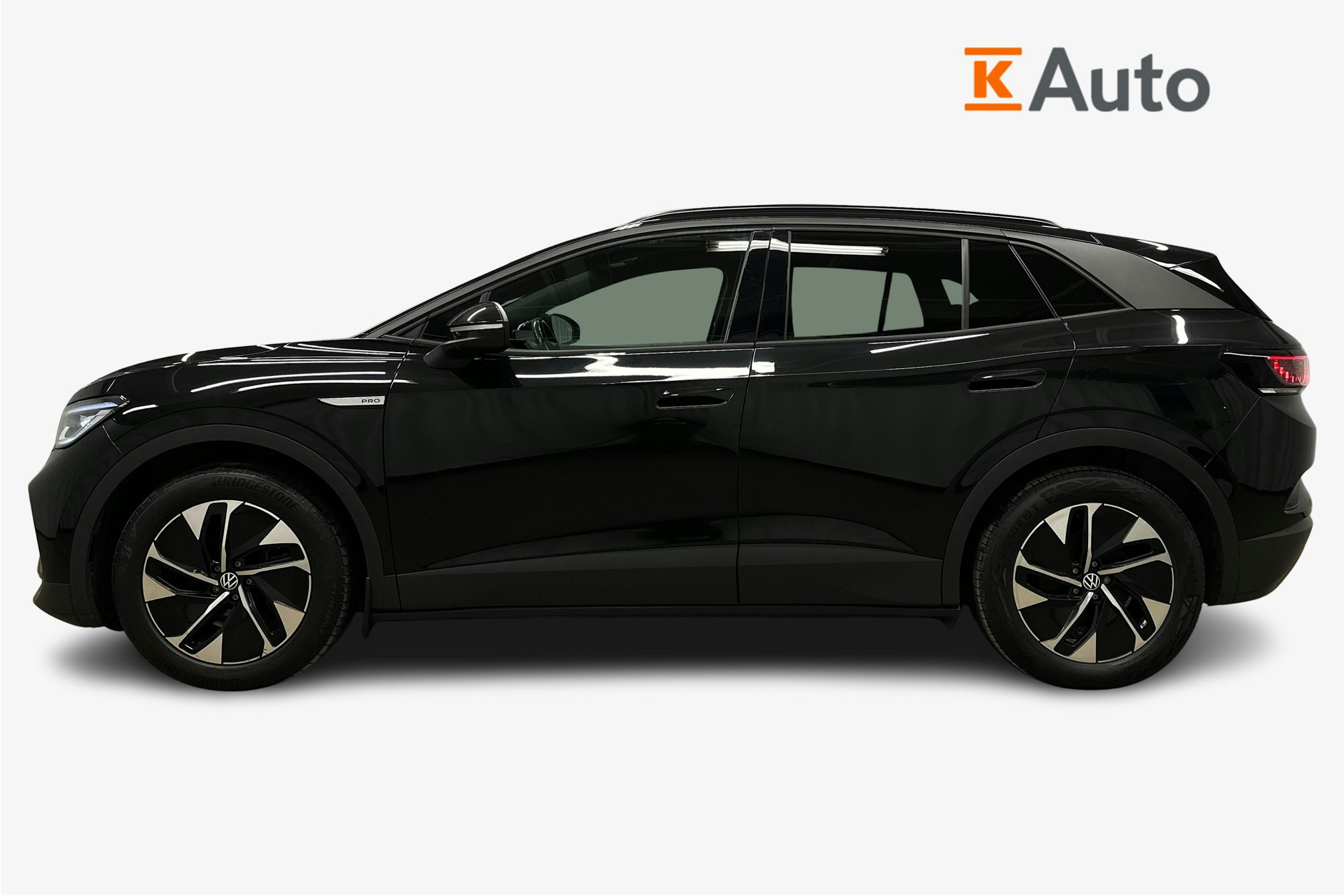 musta Volkswagen ID.4 2023 kuva 5.