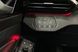 musta Volkswagen ID.4 2023 kuva 18.