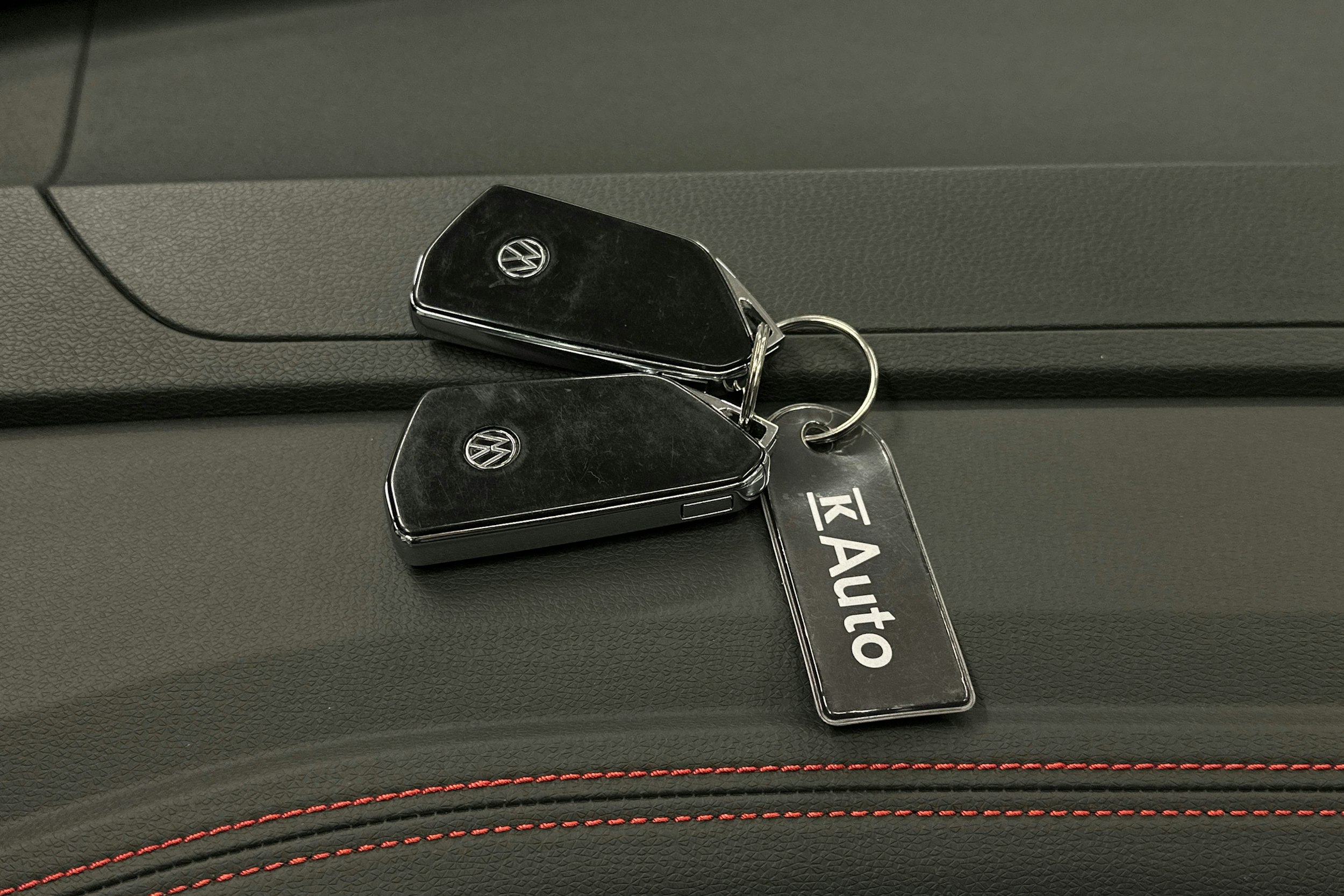 musta Volkswagen ID.4 2023 kuva 31.