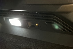 musta Volkswagen ID.4 2023 kuva 15.