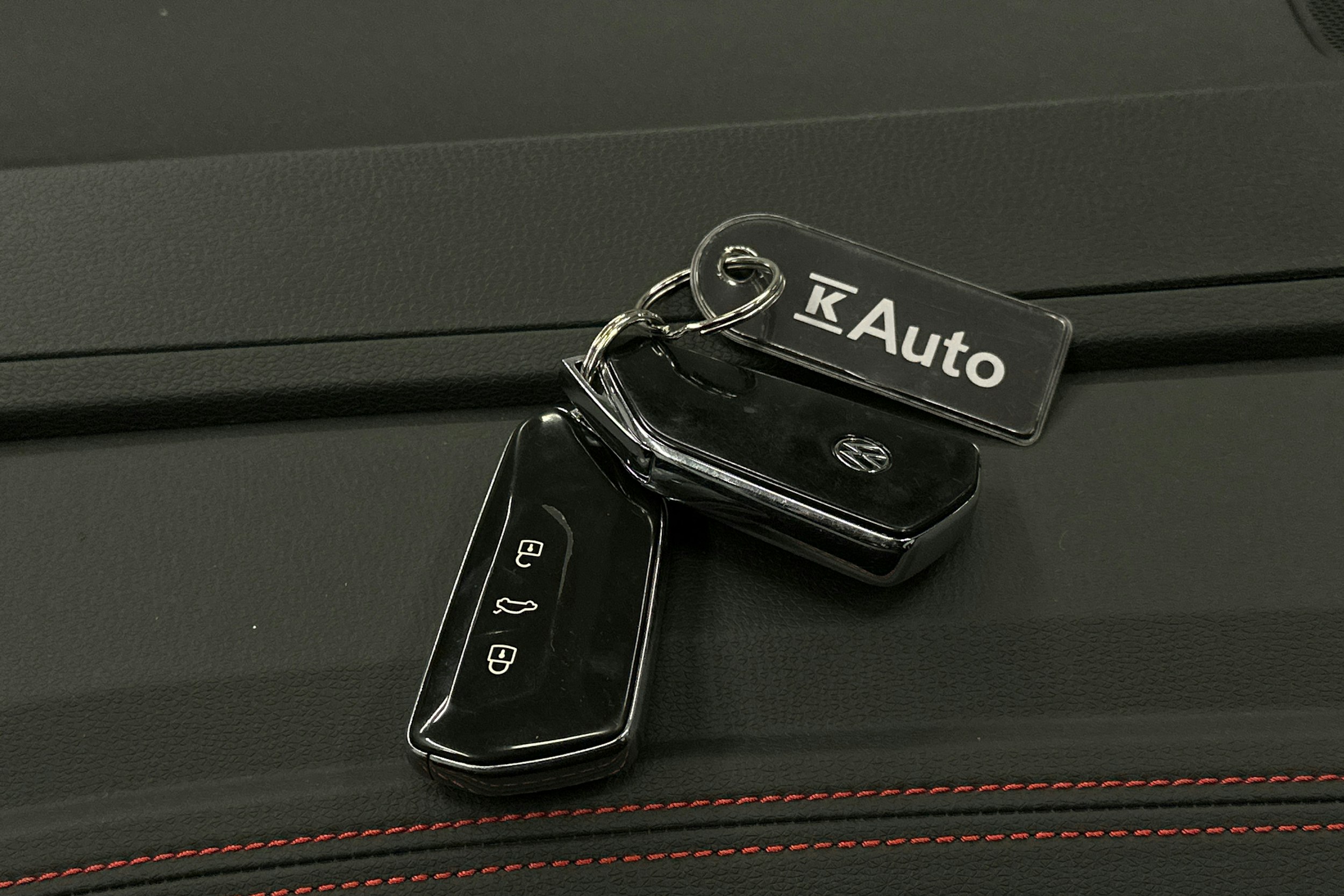 musta Volkswagen ID.4 2023 kuva 31.