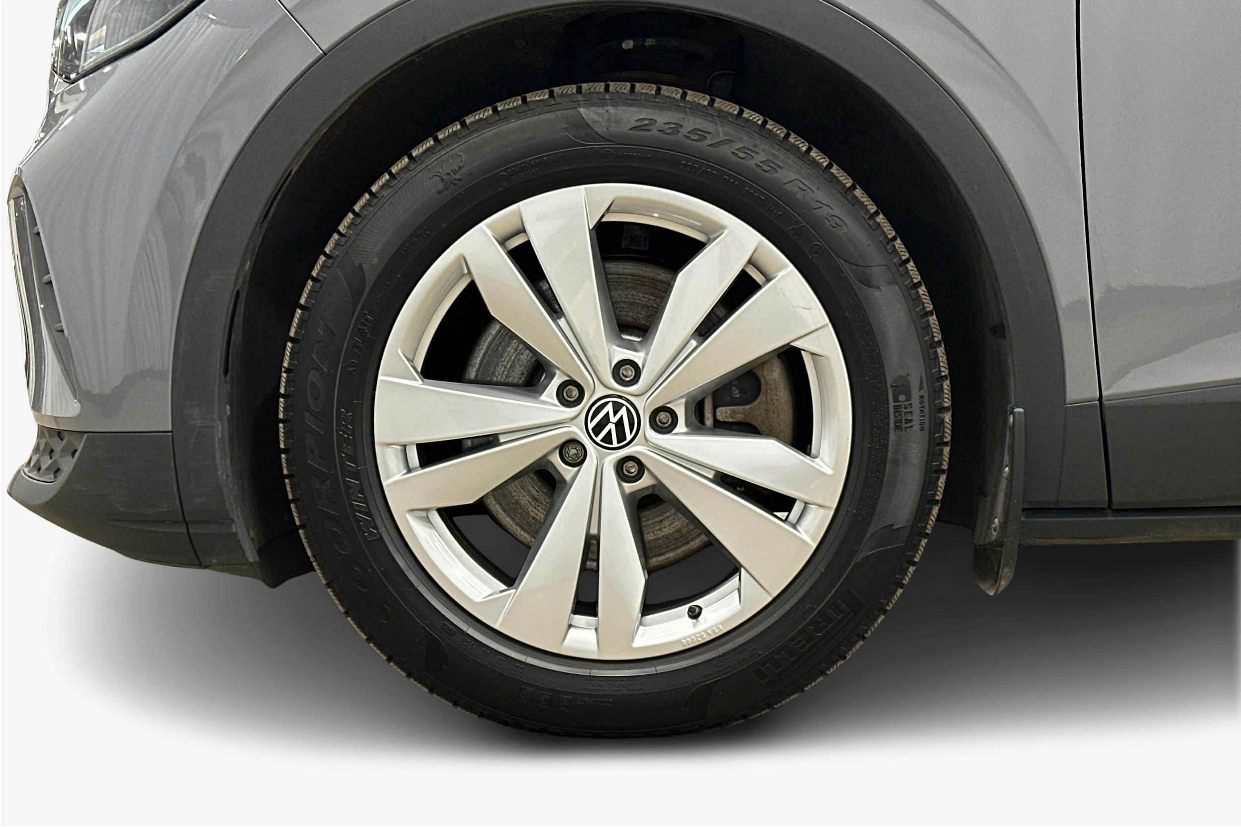 harmaa Volkswagen ID.4 2023 kuva 11.