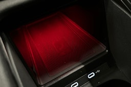 valkoinen Volkswagen ID.4 2023 kuva 30.