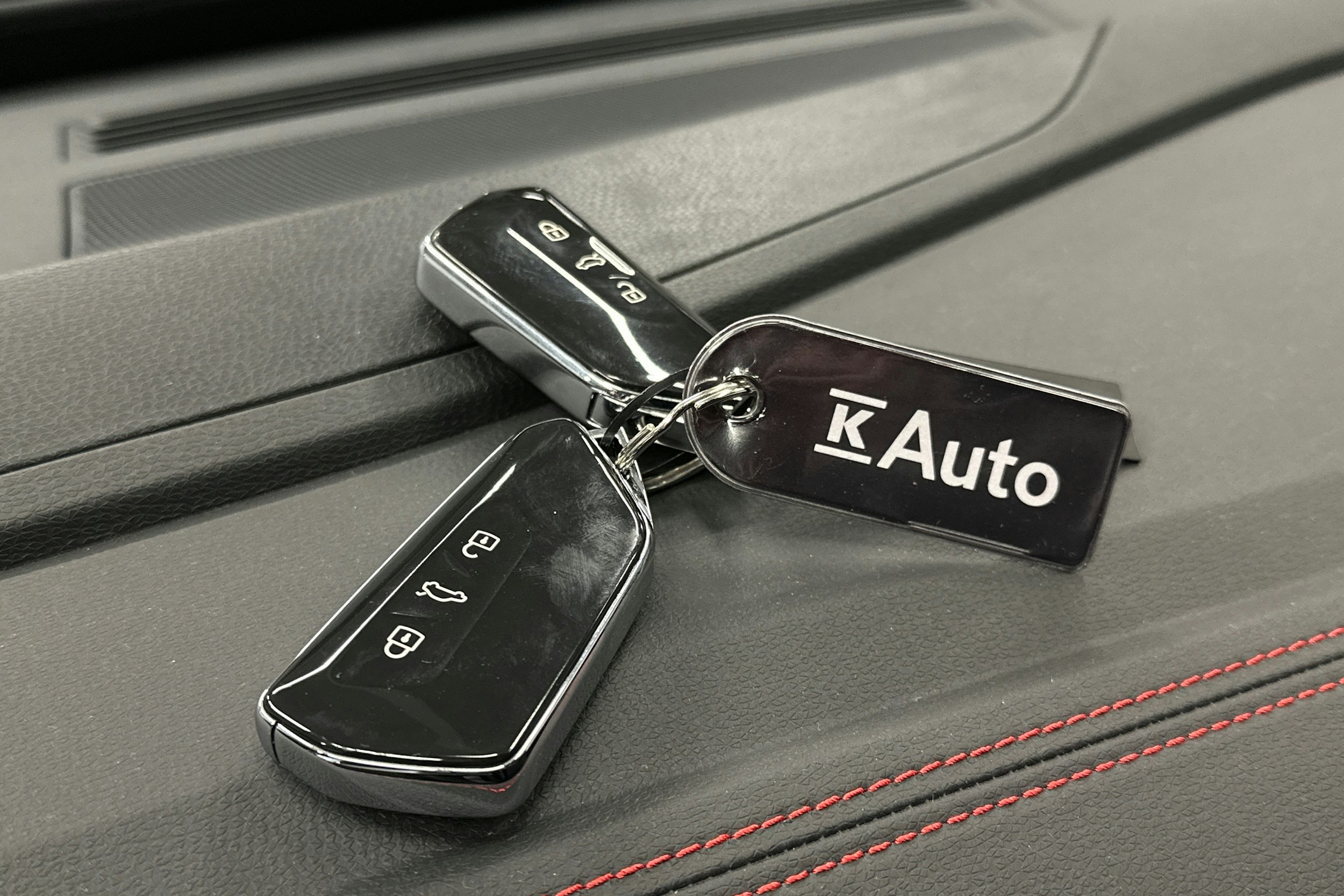 valkoinen Volkswagen ID.4 2023 kuva 31.