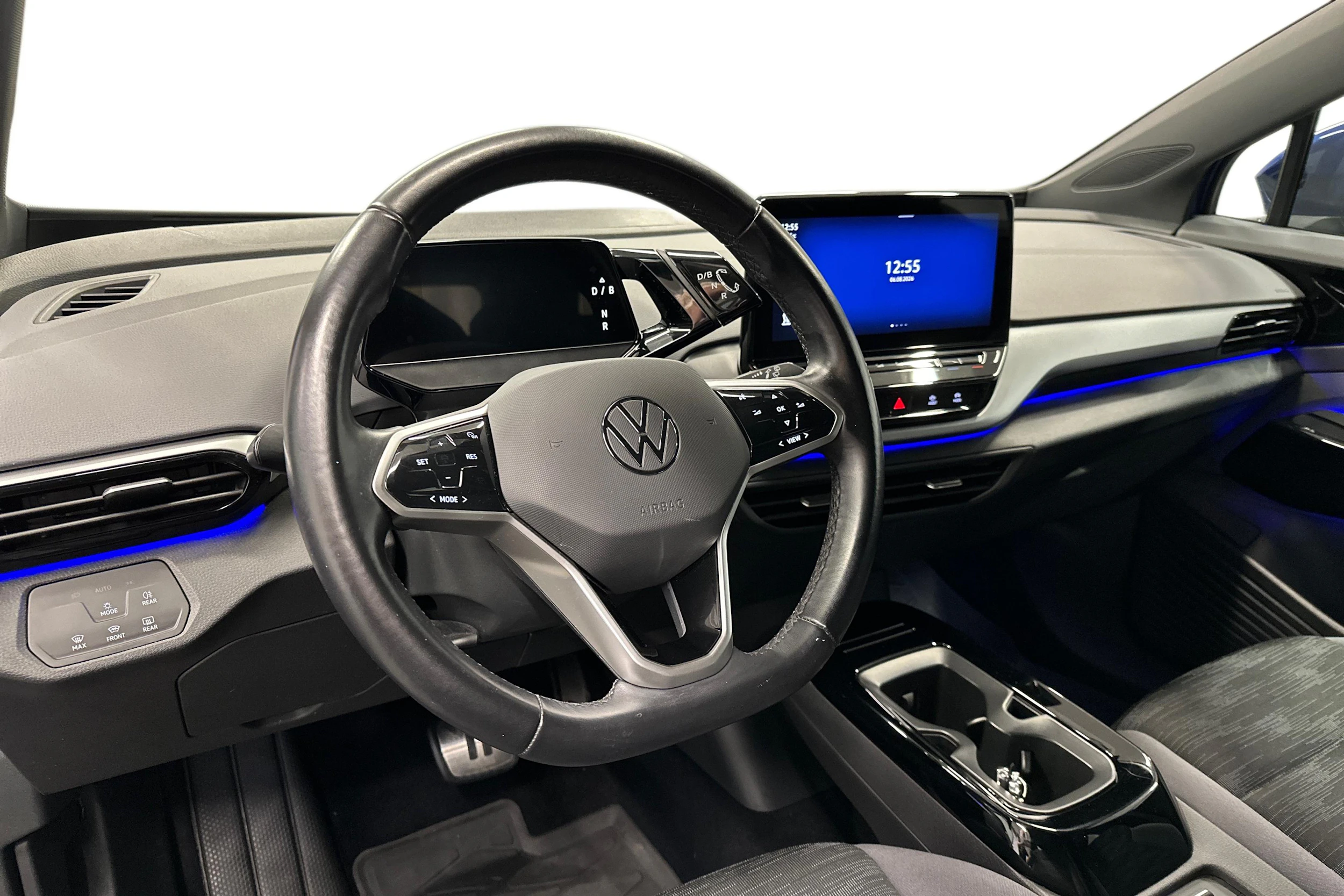 sininen Volkswagen ID.4 2023 kuva 6.