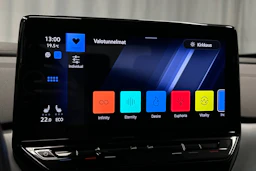 sininen Volkswagen ID.4 2023 kuva 26.