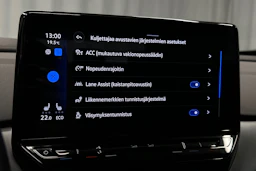 sininen Volkswagen ID.4 2023 kuva 28.