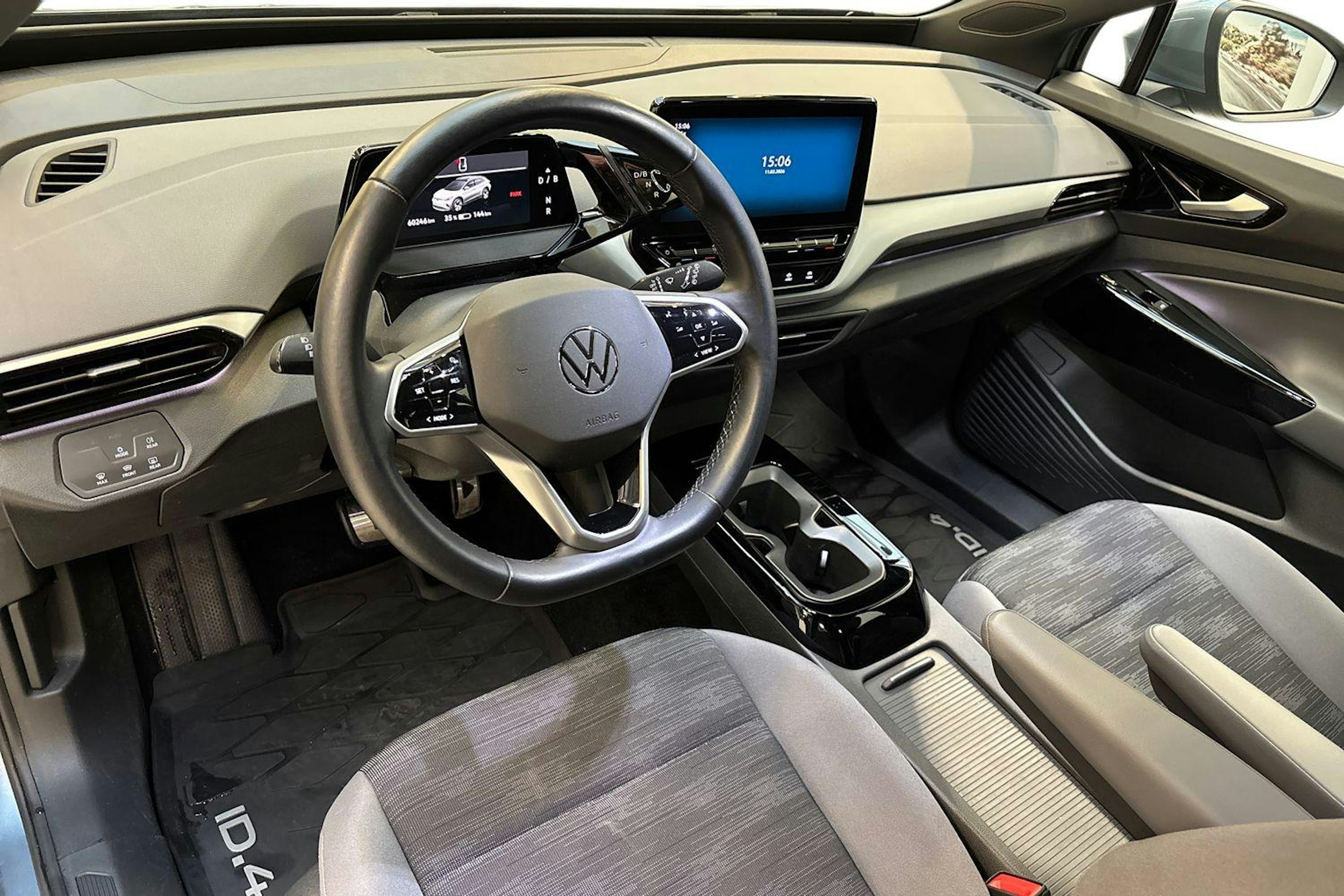 sininen Volkswagen ID.4 2023 kuva 6.