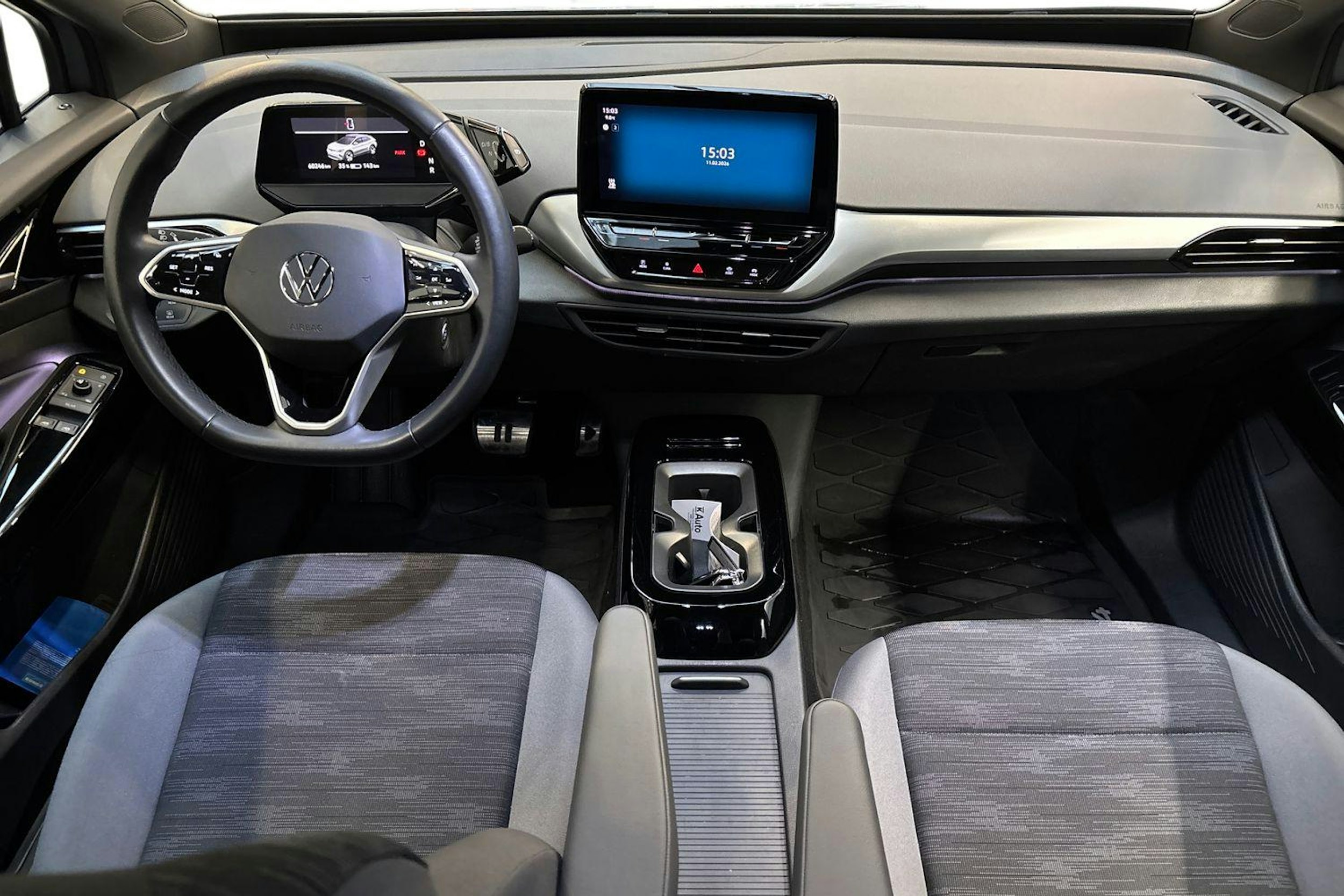 sininen Volkswagen ID.4 2023 kuva 7.