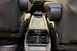 sininen Volkswagen ID.4 2023 kuva 13.