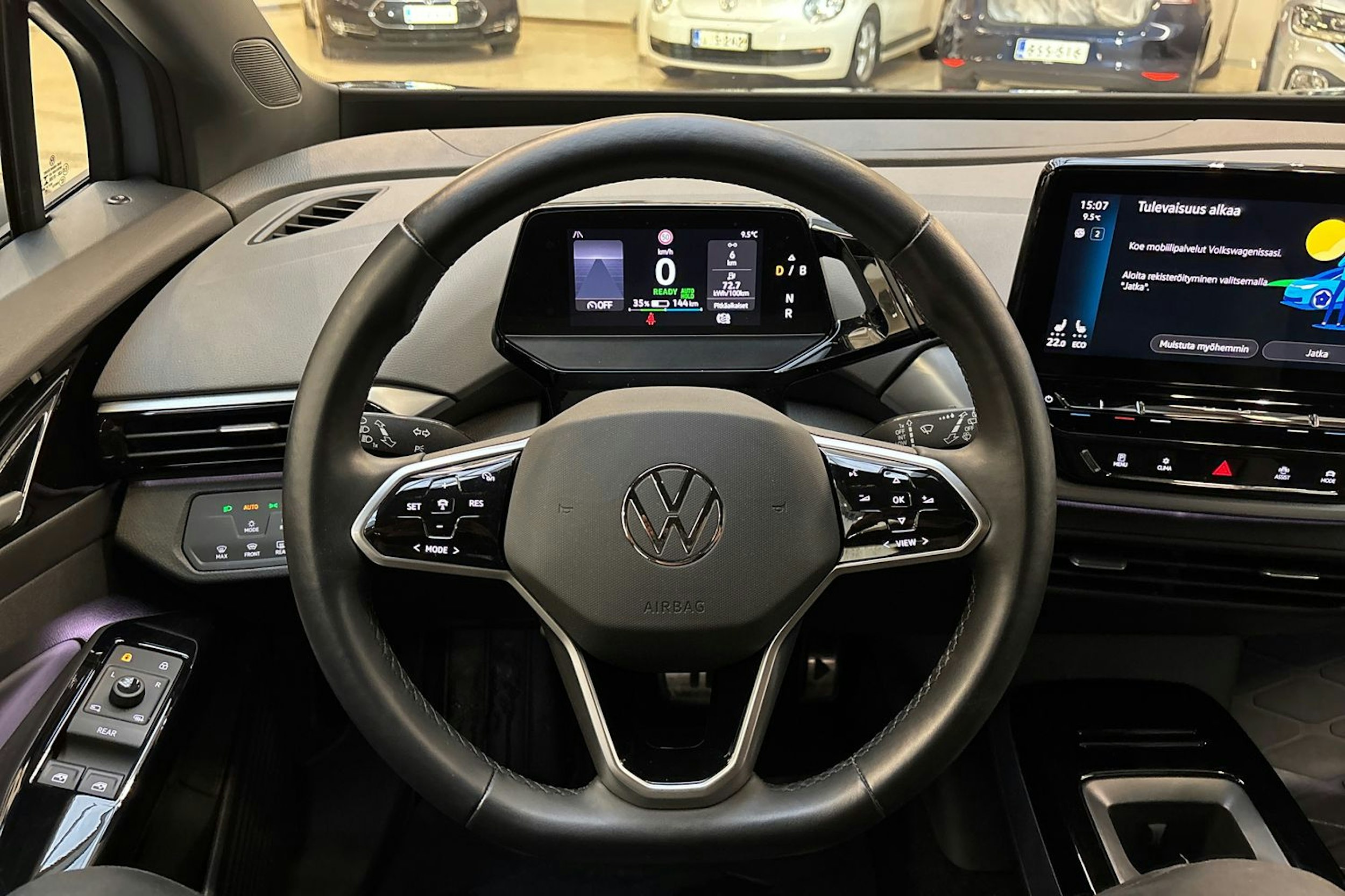 sininen Volkswagen ID.4 2023 kuva 15.