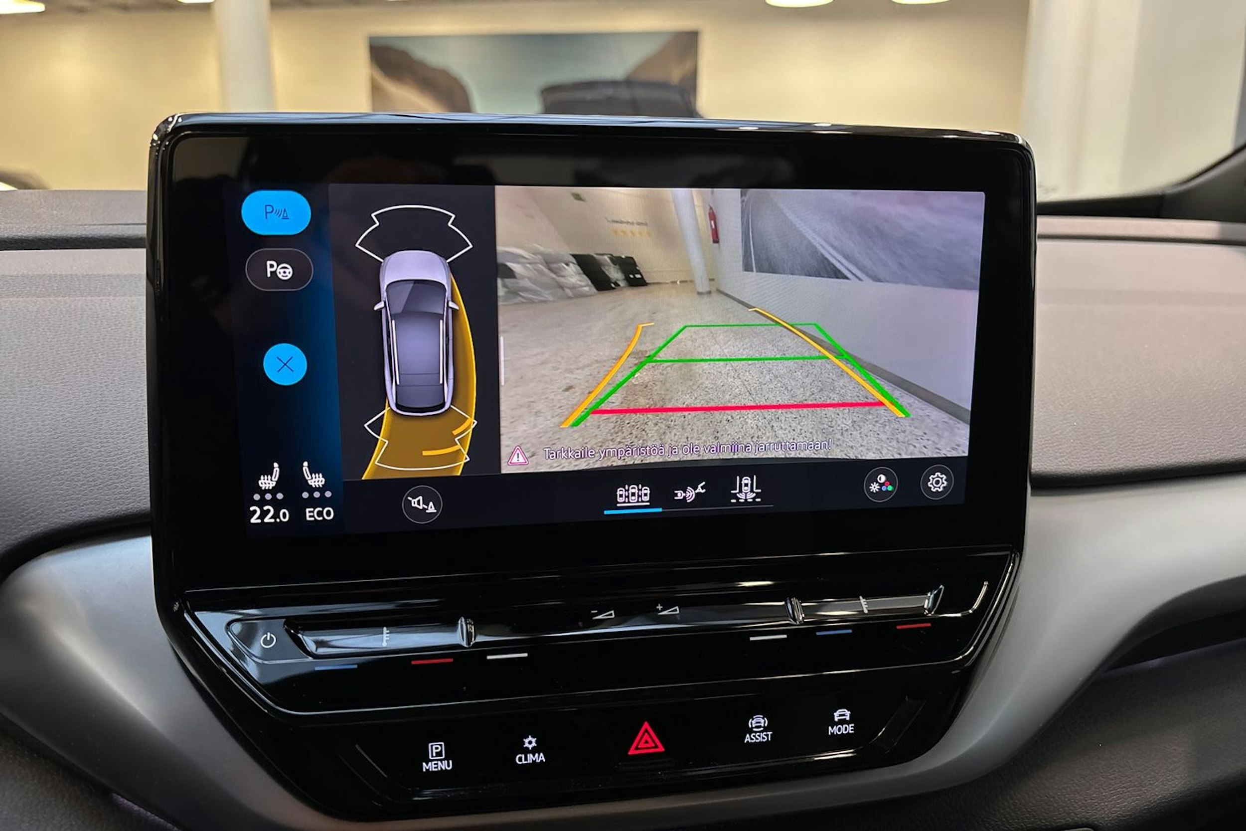 sininen Volkswagen ID.4 2023 kuva 17.