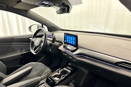 harmaa Volkswagen ID.4 2023 kuva 14.