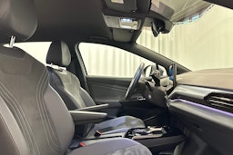 harmaa Volkswagen ID.4 2023 kuva 15.