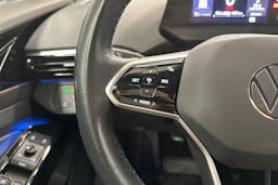 harmaa Volkswagen ID.4 2023 kuva 13.