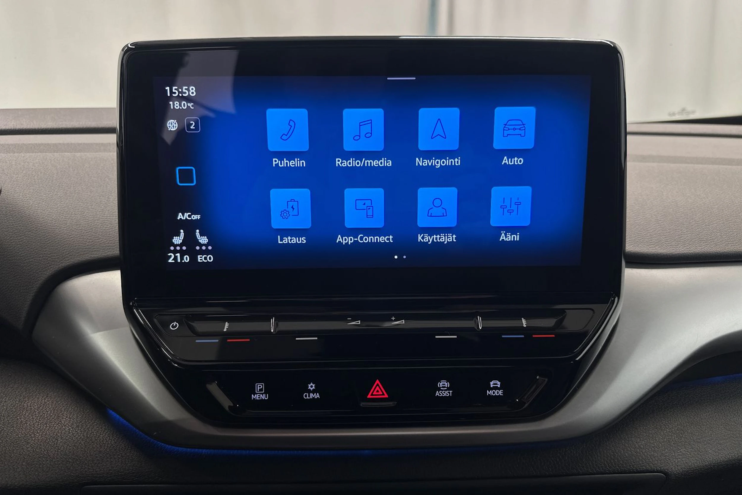 harmaa Volkswagen ID.4 2023 kuva 17.