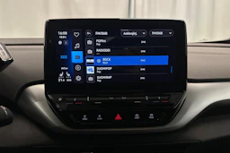 harmaa Volkswagen ID.4 2023 kuva 18.