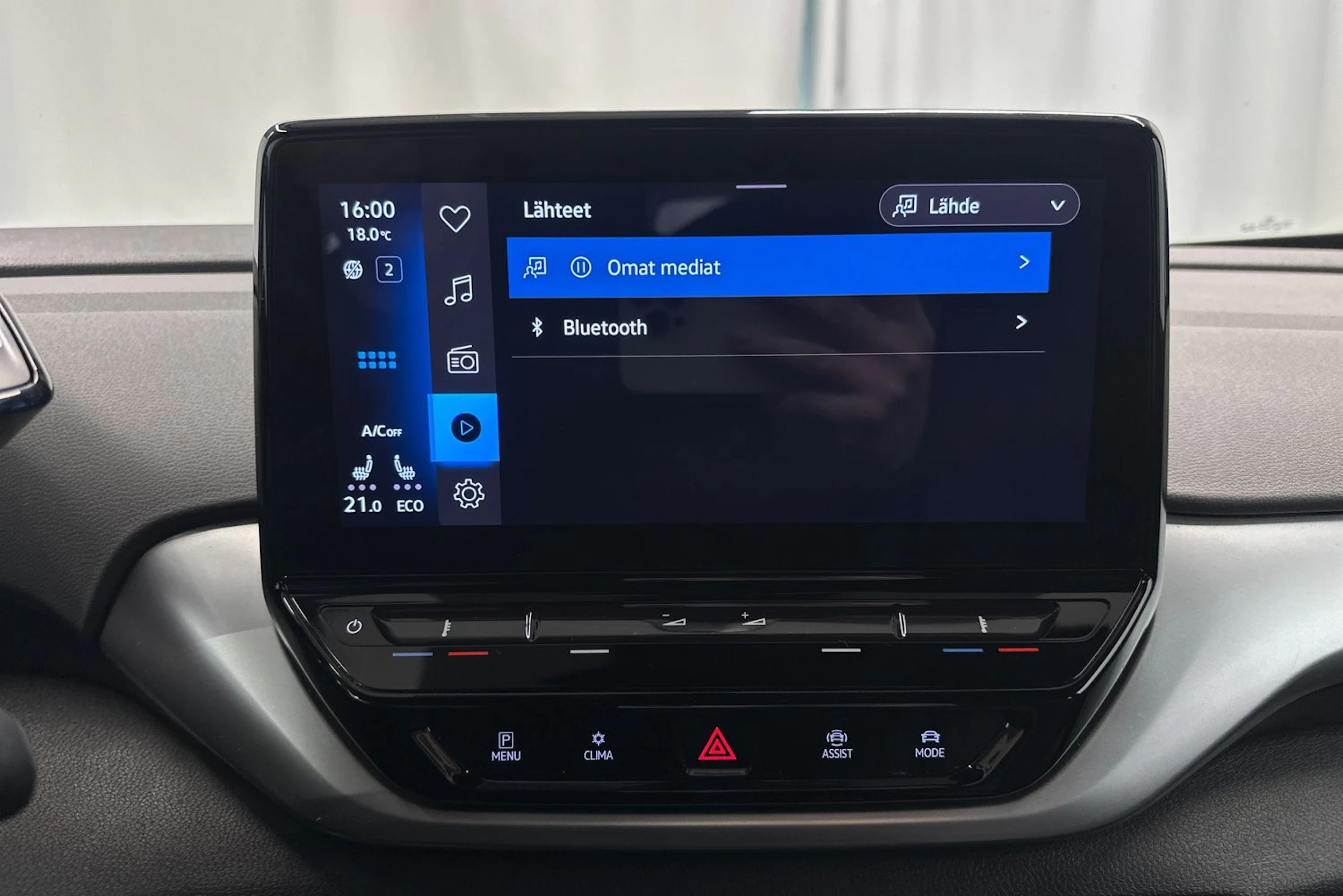 harmaa Volkswagen ID.4 2023 kuva 19.