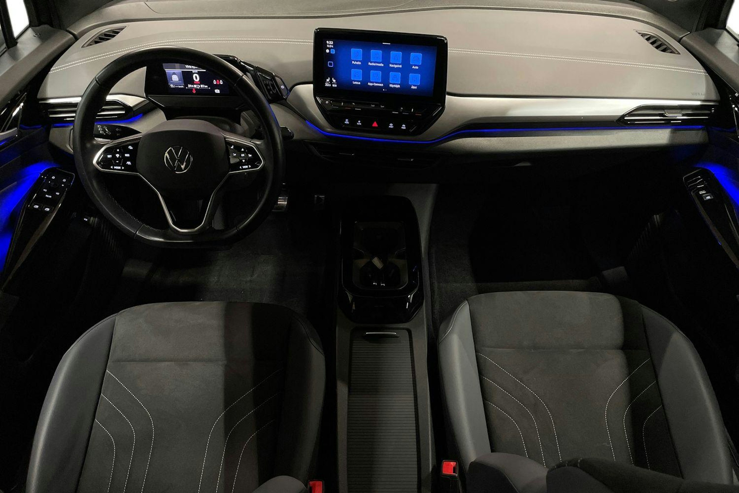 Musta Volkswagen ID.4 2023 kuva 9.
