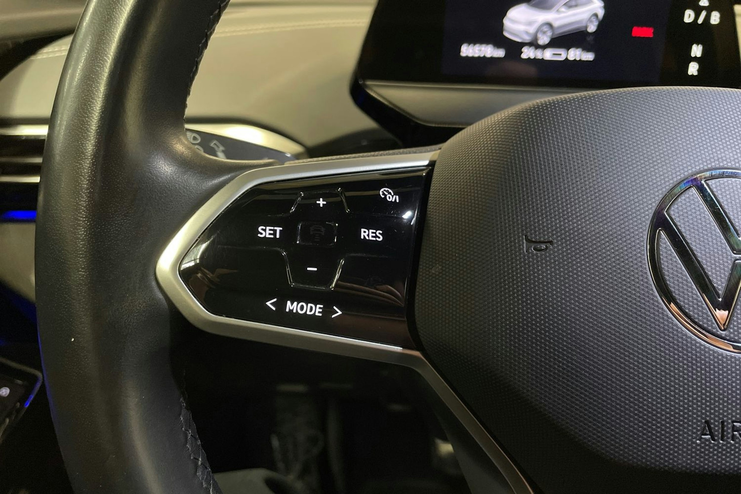 Musta Volkswagen ID.4 2023 kuva 26.