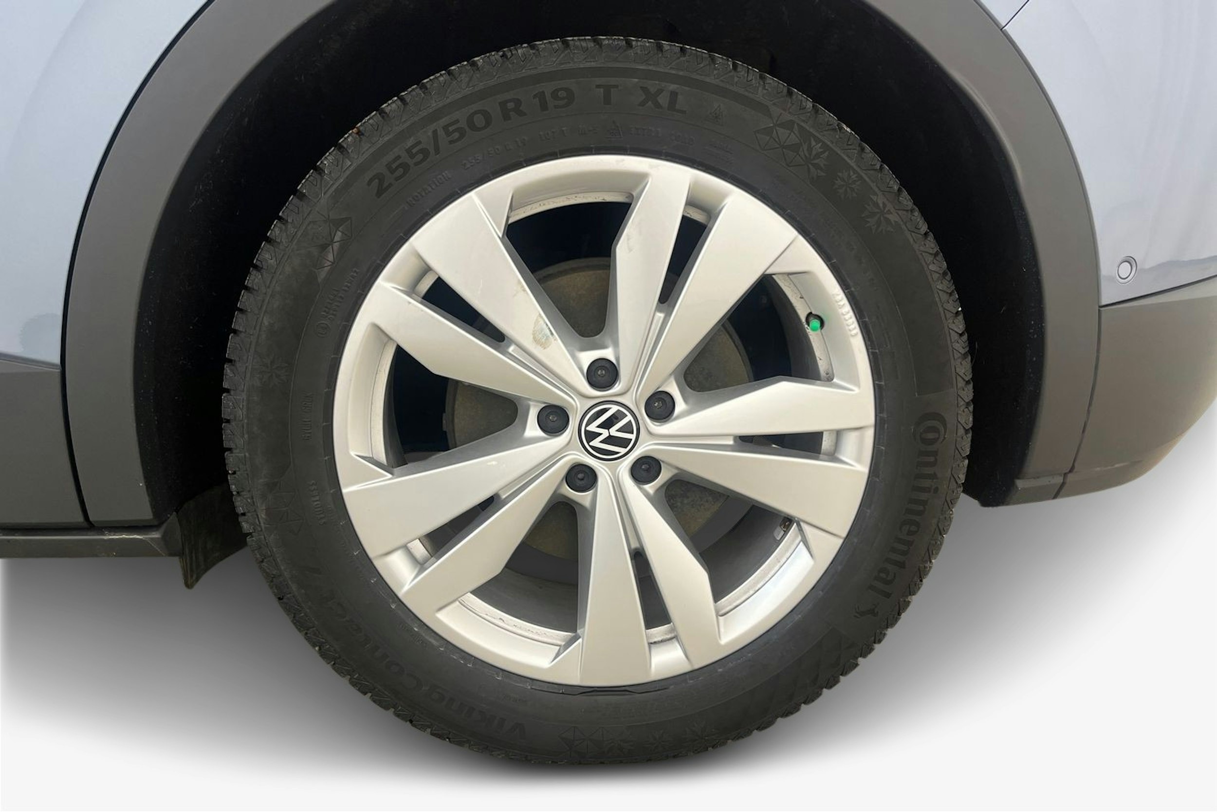 sininen Volkswagen ID.4 2023 kuva 9.