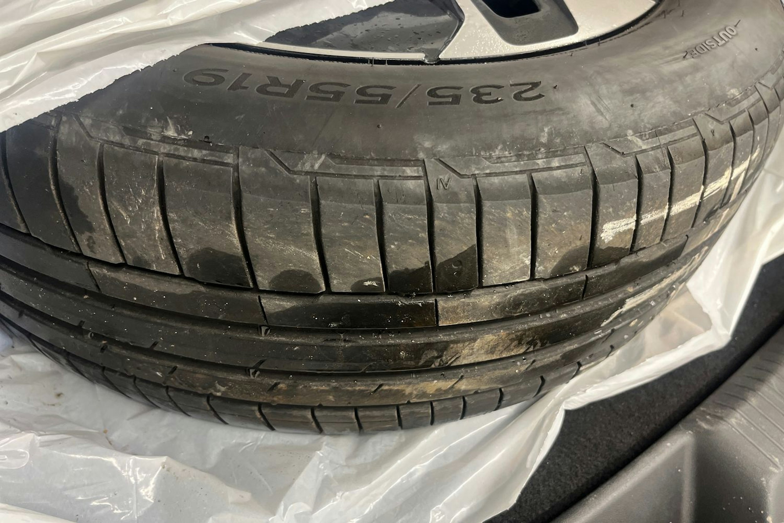 sininen Volkswagen ID.4 2023 kuva 19.