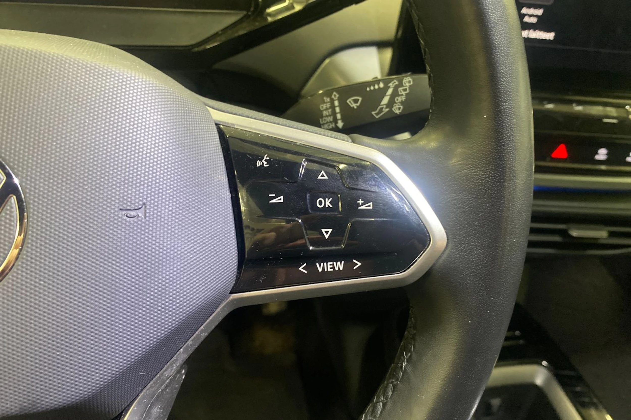 Musta Volkswagen ID.4 2023 kuva 17.