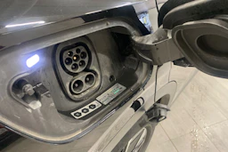Musta Volkswagen ID.4 2023 kuva 28.