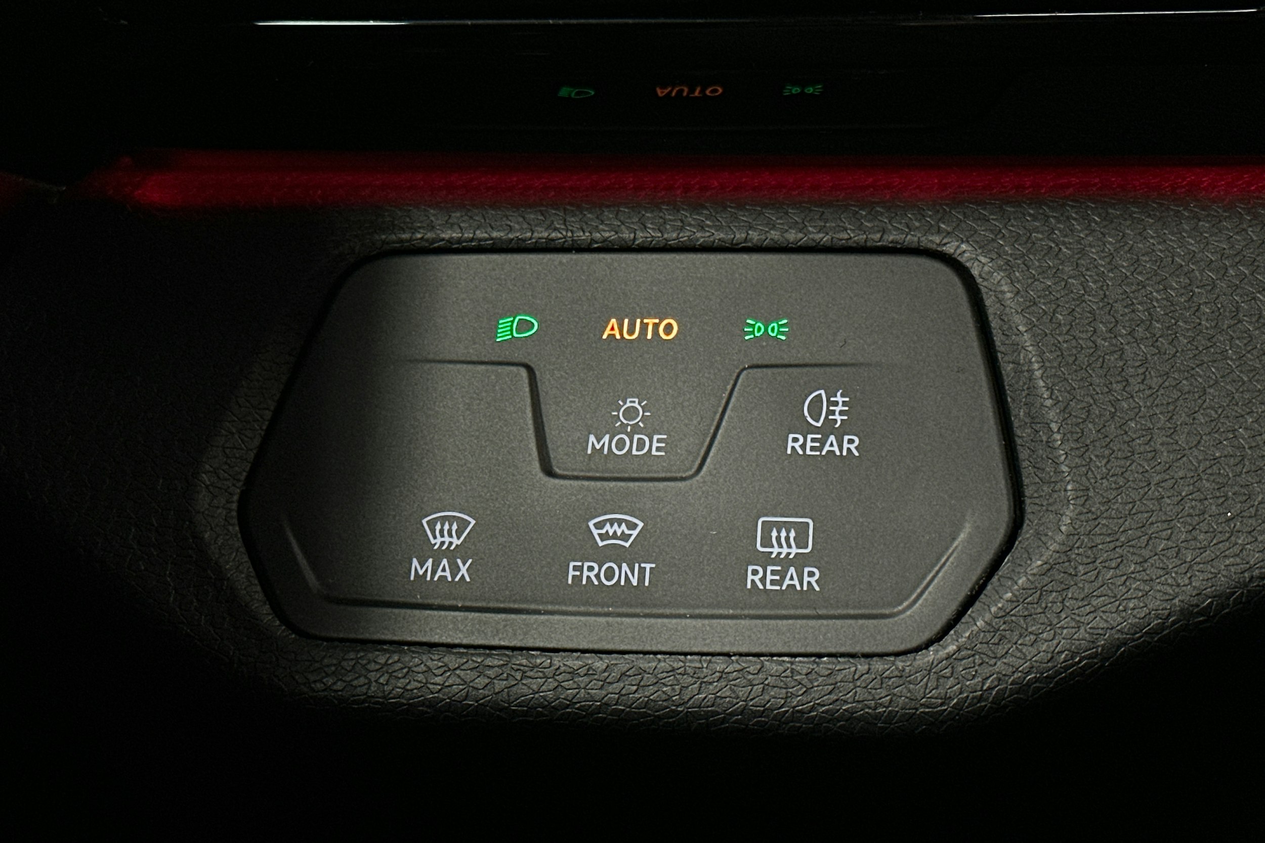 sininen Volkswagen ID.4 2023 kuva 20.