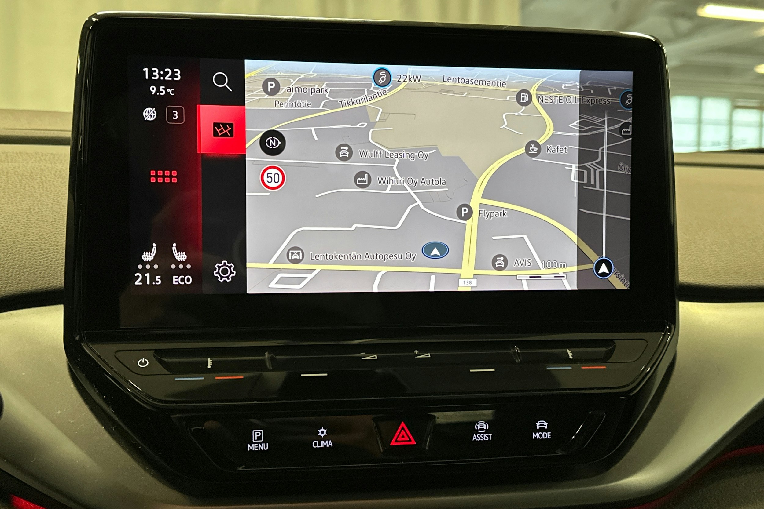 sininen Volkswagen ID.4 2023 kuva 22.