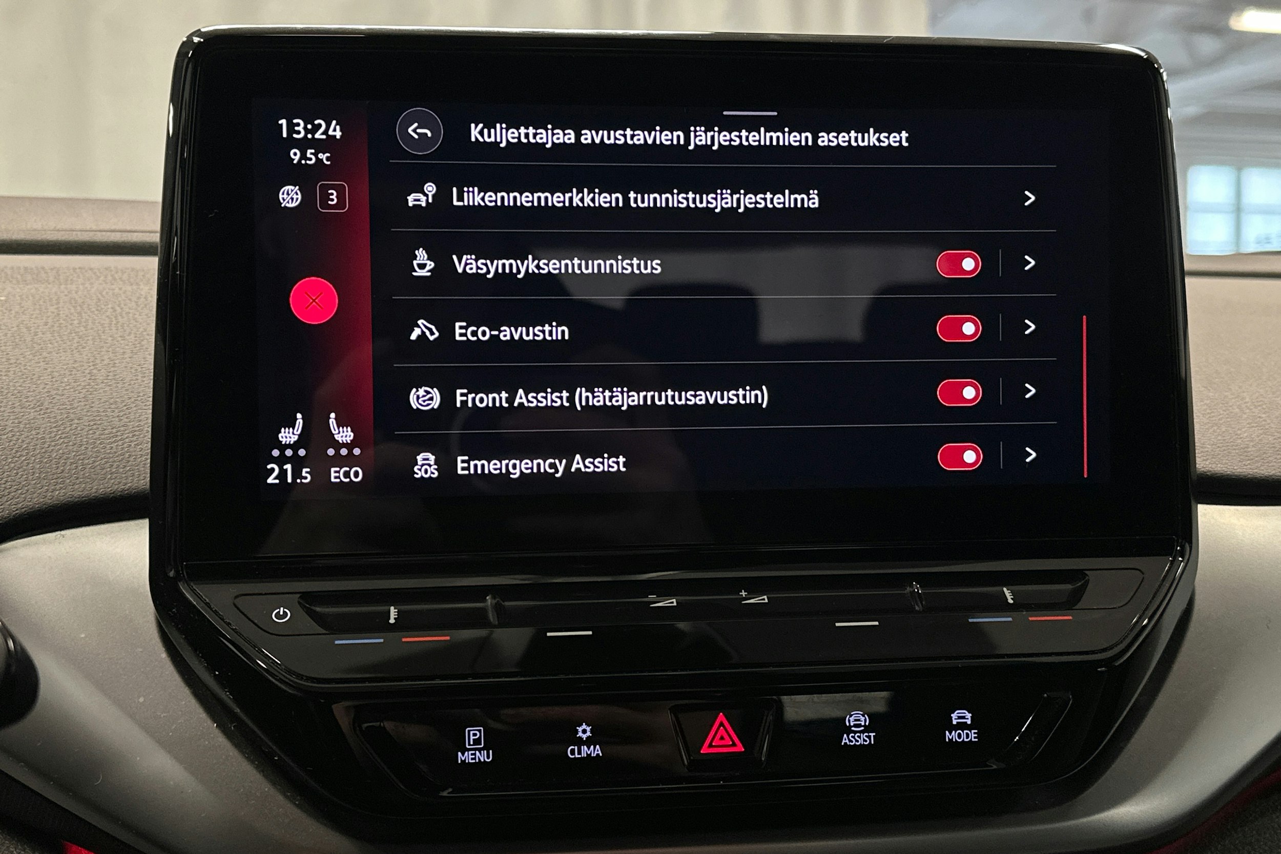 sininen Volkswagen ID.4 2023 kuva 27.