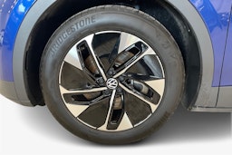 sininen Volkswagen ID.4 2023 kuva 11.