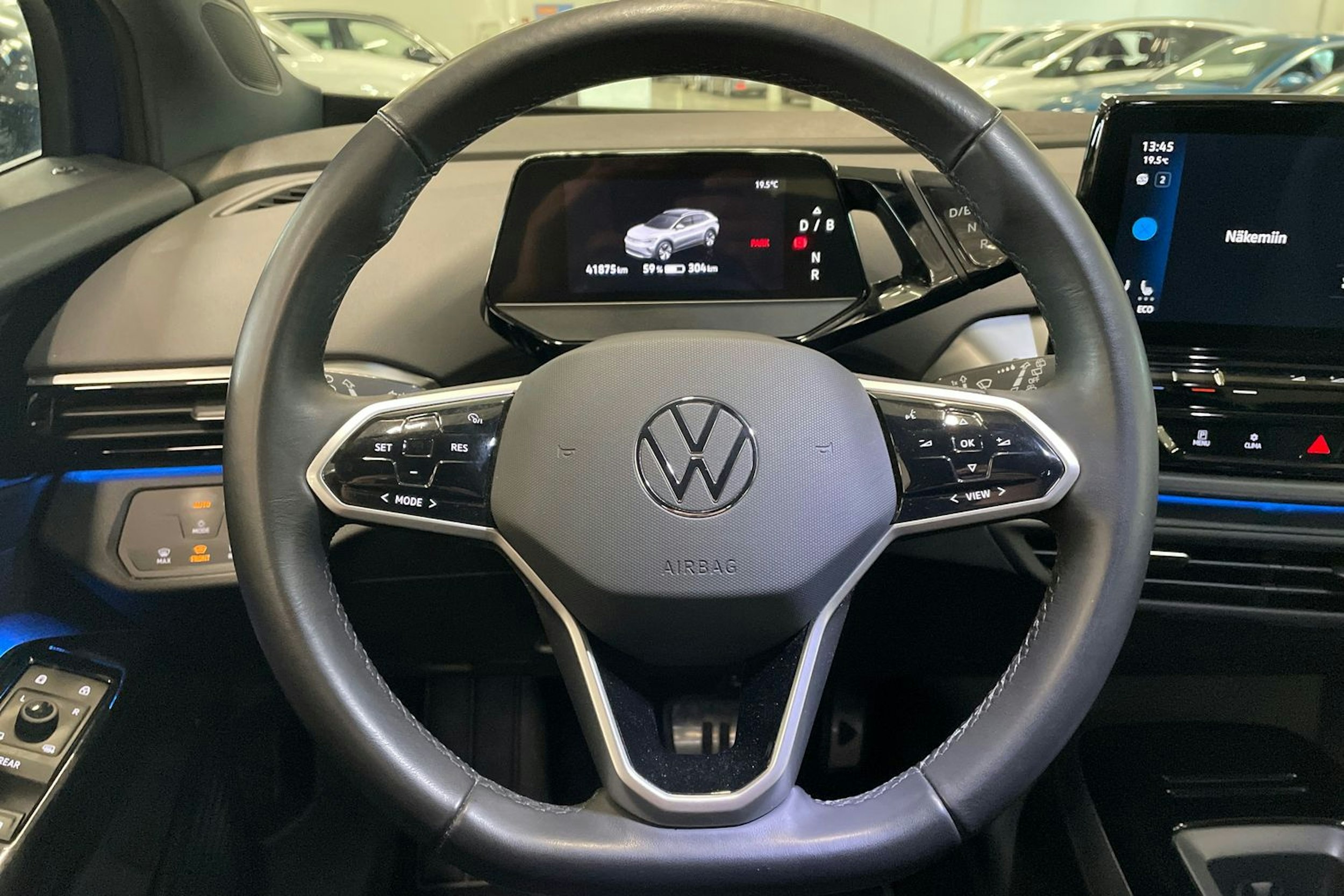 sininen Volkswagen ID.4 2023 kuva 15.