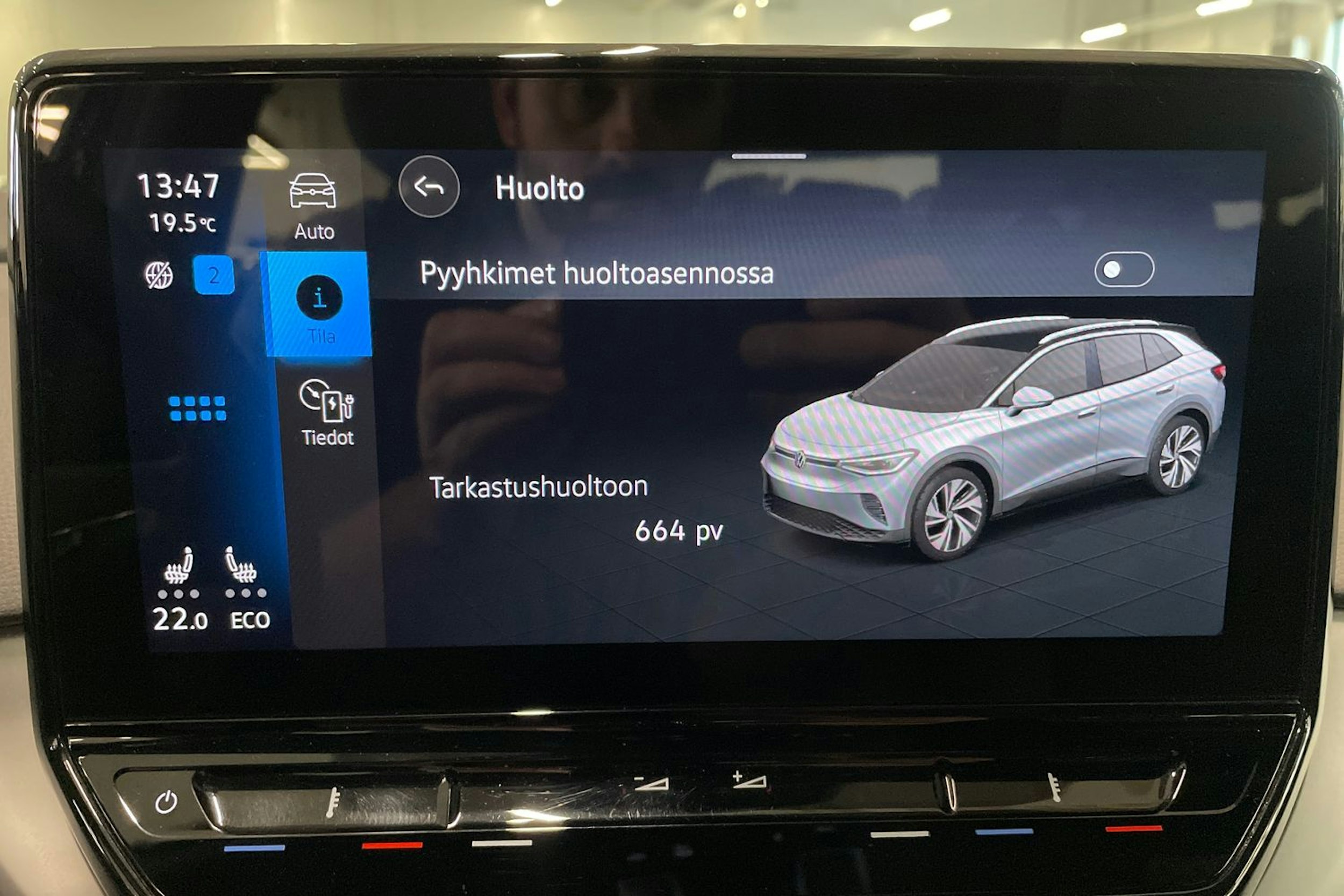 sininen Volkswagen ID.4 2023 kuva 24.
