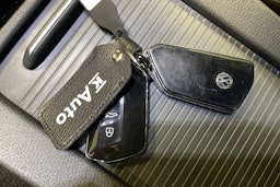sininen Volkswagen ID.4 2023 kuva 30.