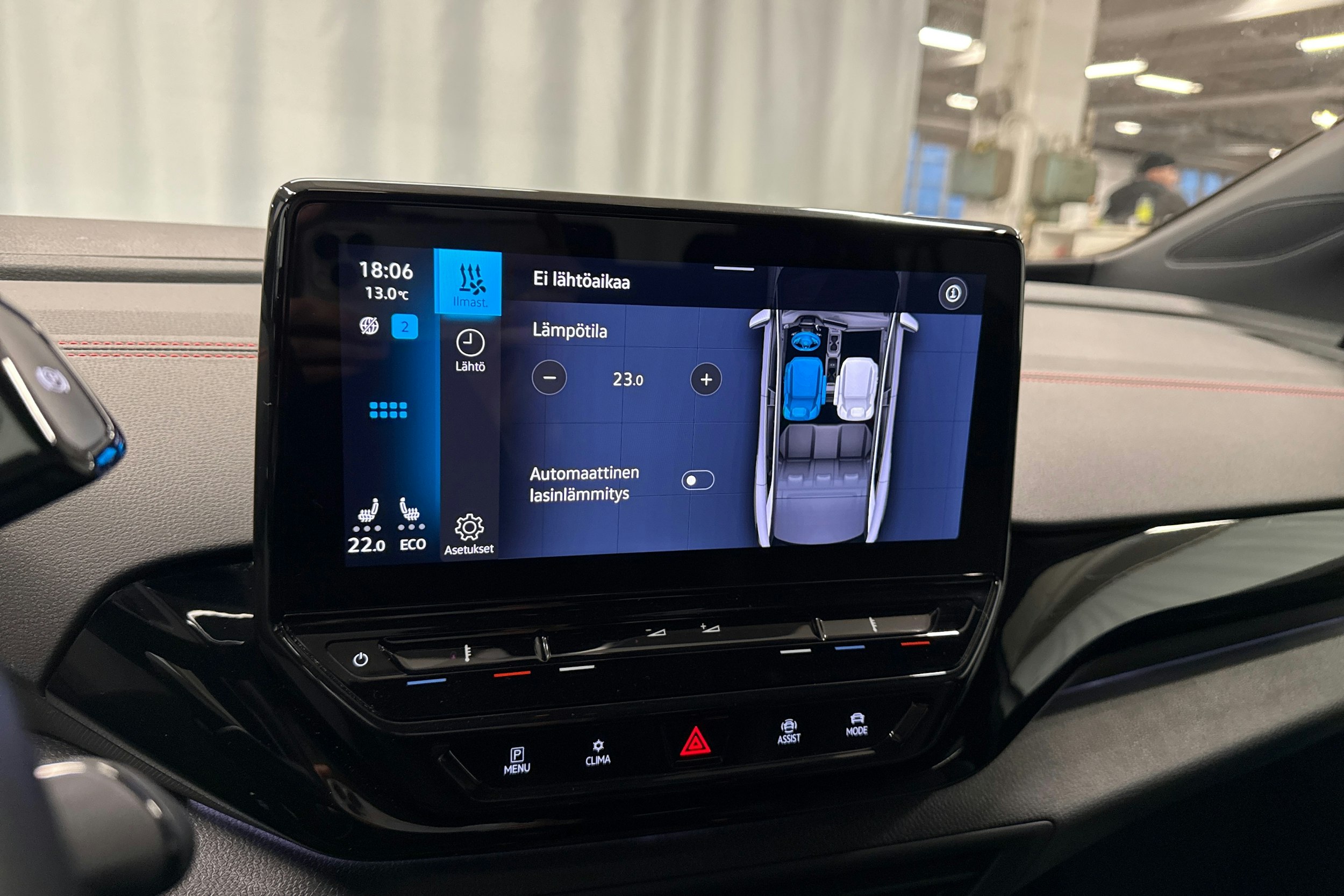 valkoinen Volkswagen ID.4 2023 kuva 20.