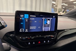 valkoinen Volkswagen ID.4 2023 kuva 20.