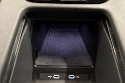 valkoinen Volkswagen ID.4 2023 kuva 23.