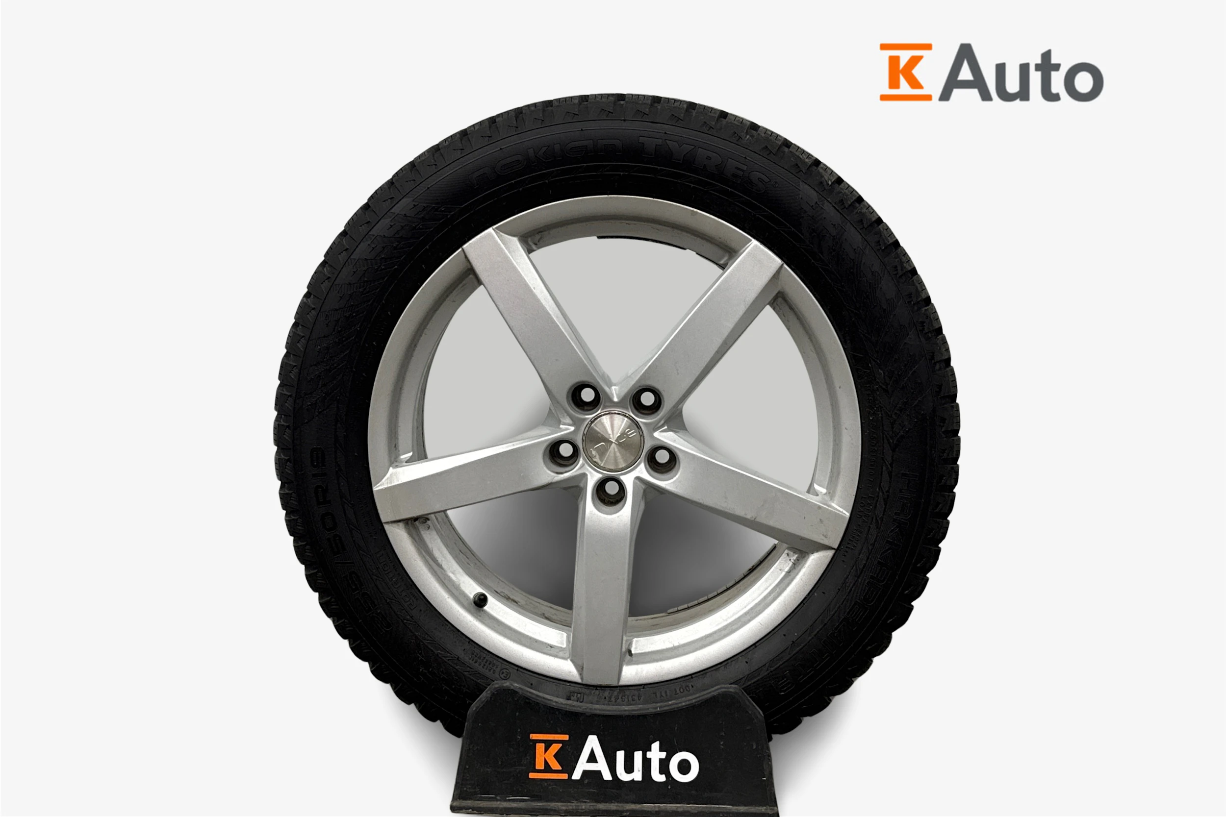 punainen Volkswagen ID.4 2023 kuva 9.