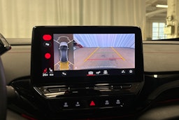 valkoinen Volkswagen ID.4 2023 kuva 17.