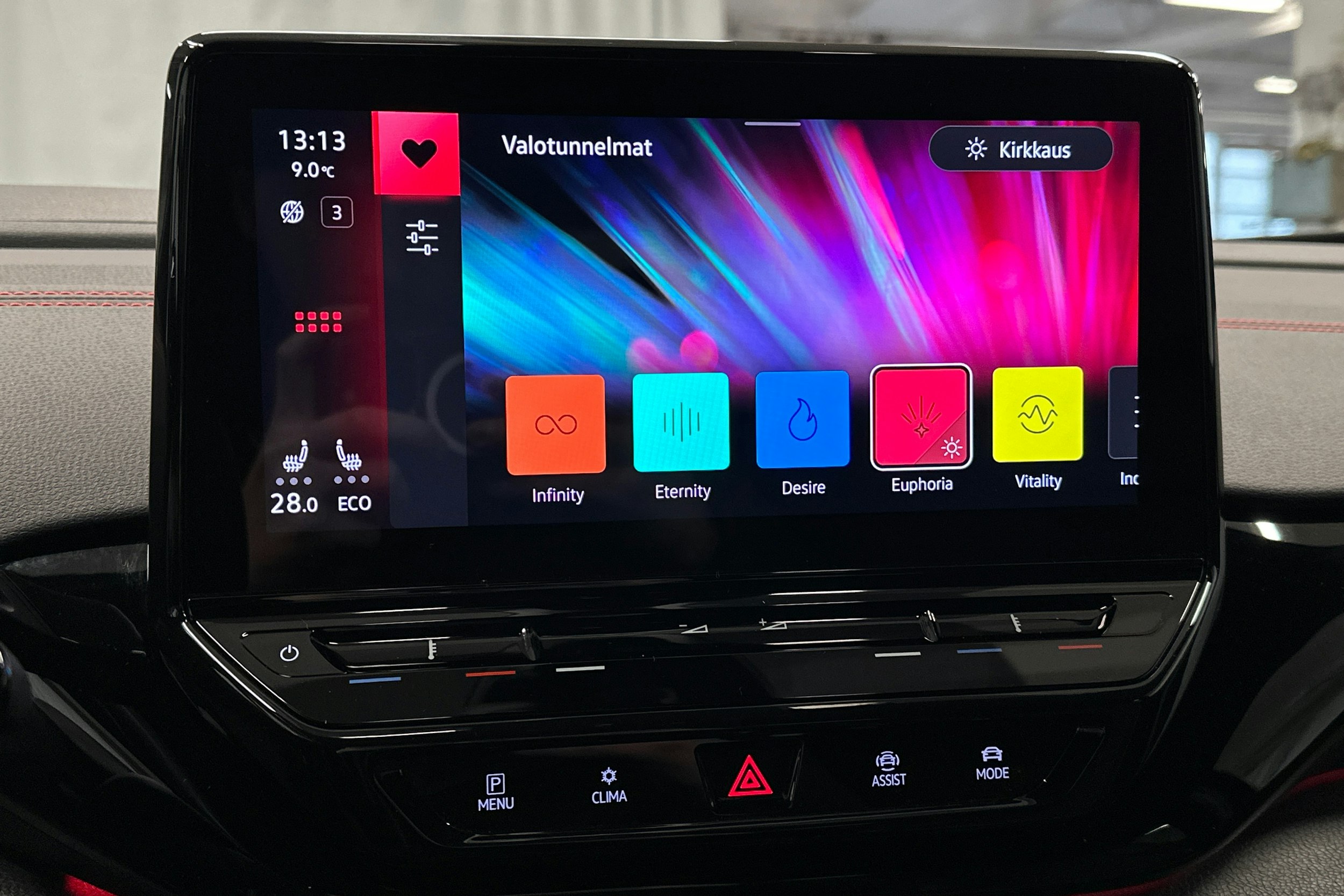 musta Volkswagen ID.4 2023 kuva 20.