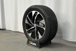 harmaa Volkswagen ID.4 2023 kuva 13.