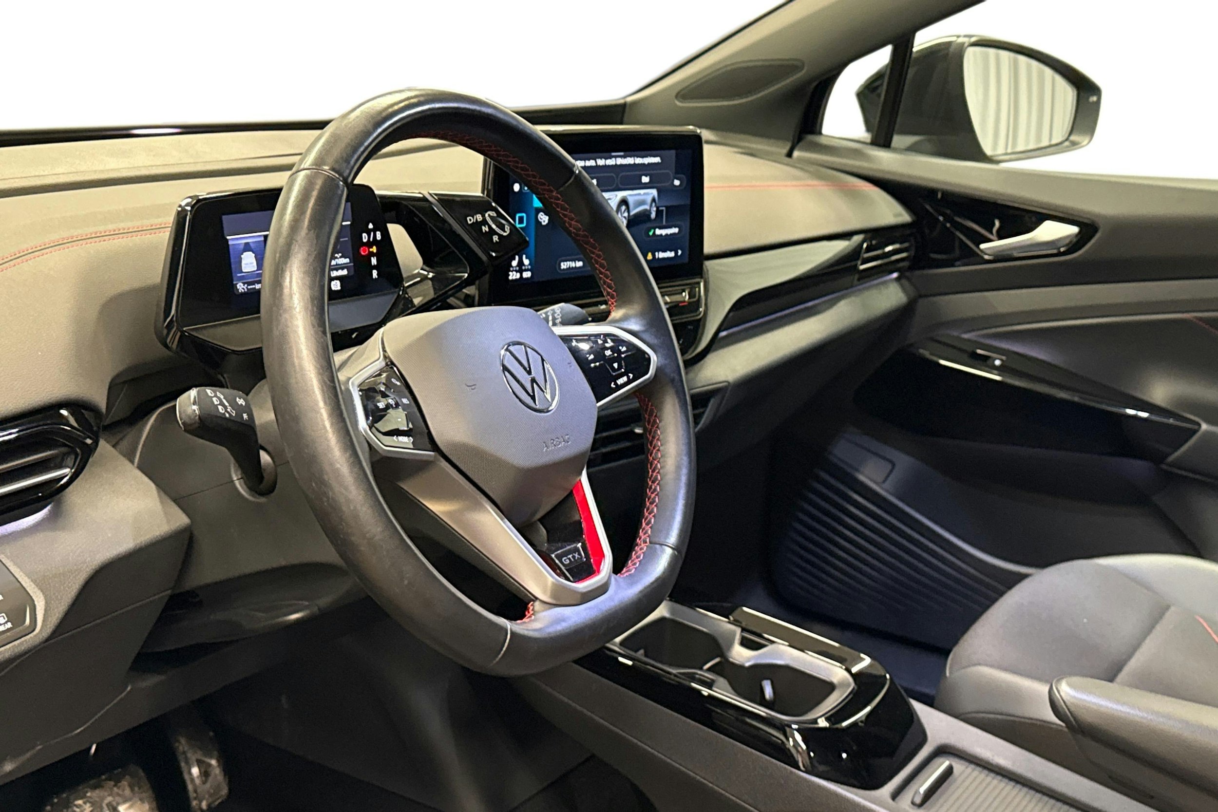 musta Volkswagen ID.4 2023 kuva 6.