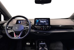 musta Volkswagen ID.4 2023 kuva 7.