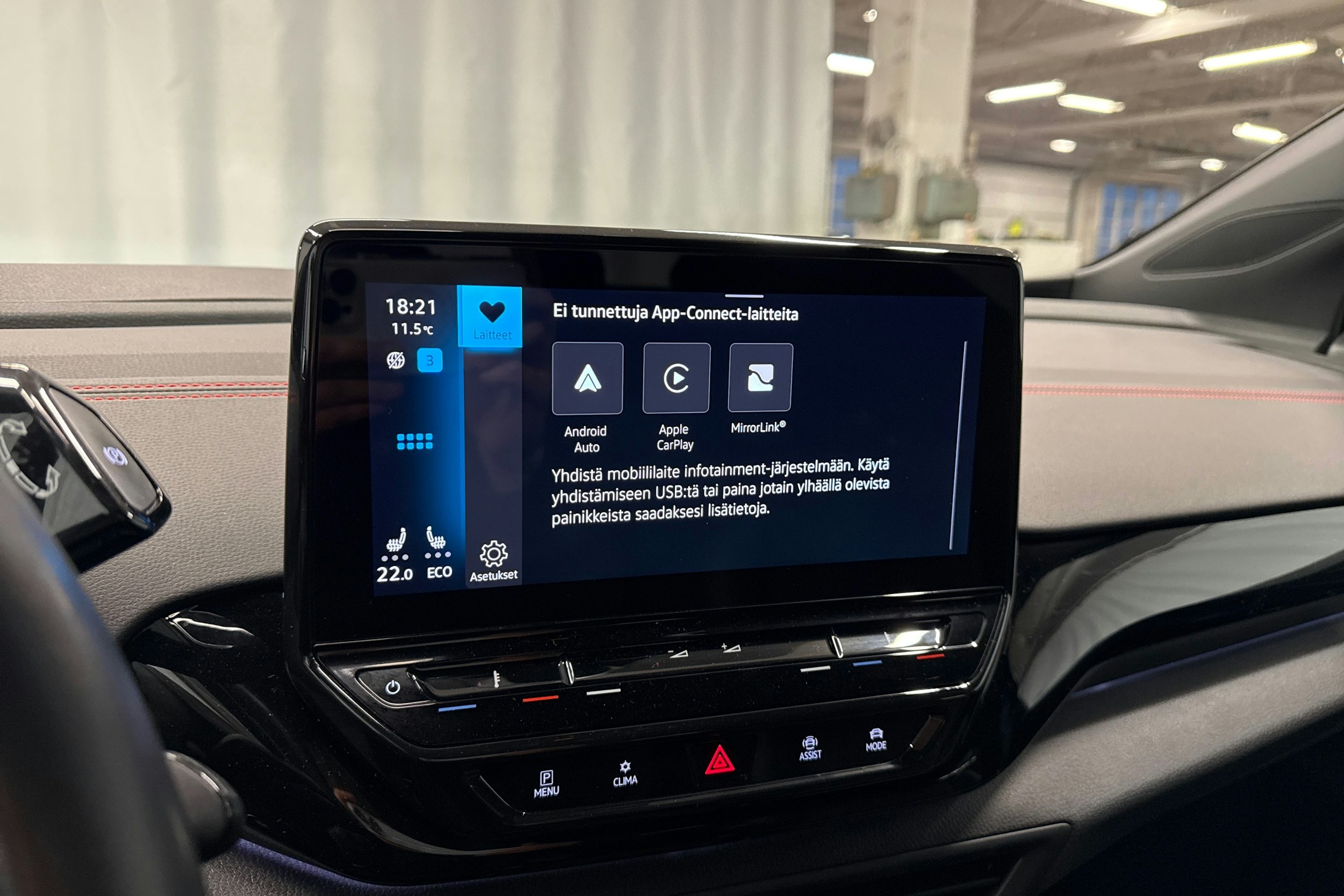 musta Volkswagen ID.4 2023 kuva 16.