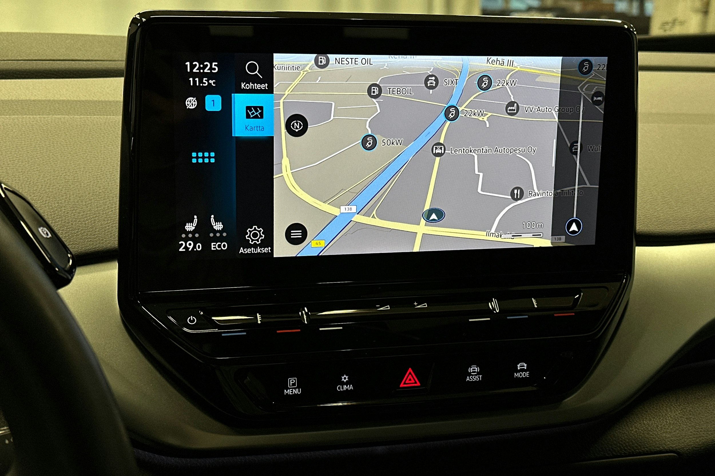 harmaa Volkswagen ID.4 2023 kuva 19.