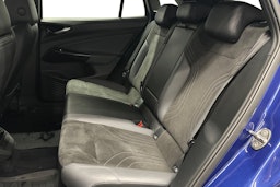sininen Volkswagen ID.4 2023 kuva 8.