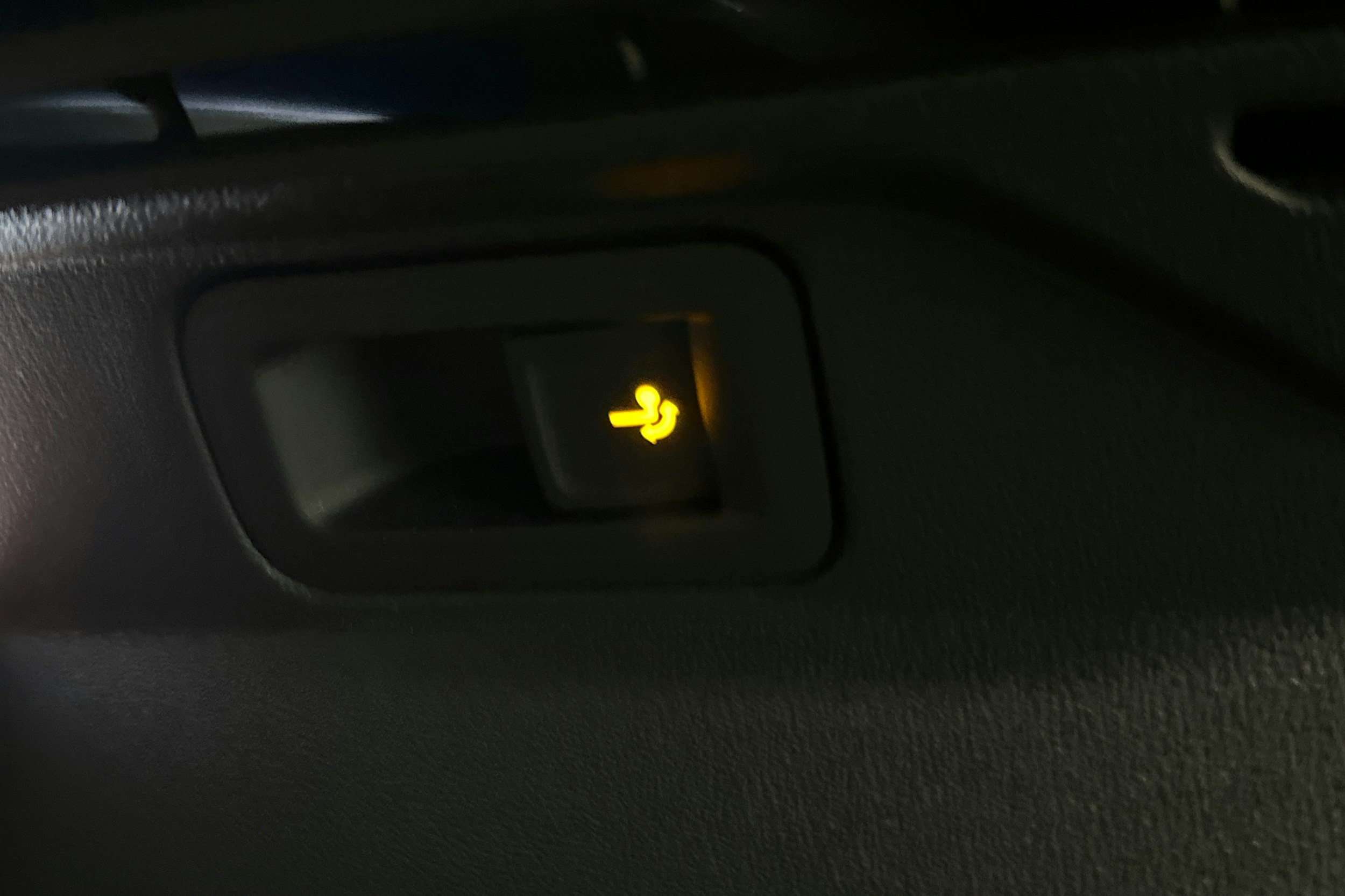 sininen Volkswagen ID.4 2023 kuva 12.