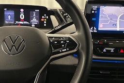 sininen Volkswagen ID.4 2023 kuva 16.